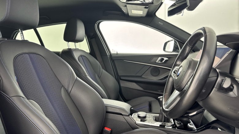 BMW 1 Series 118i M Sport 5dr Step Auto Petrol Hatchback